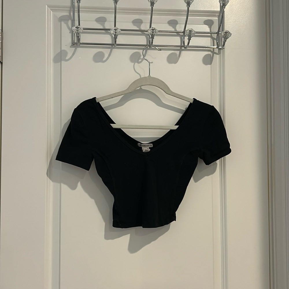 Black V Neck Crop Top
